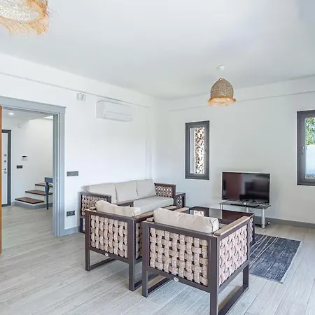Superb 3br W Pool Gumusluk Willa Bodrum