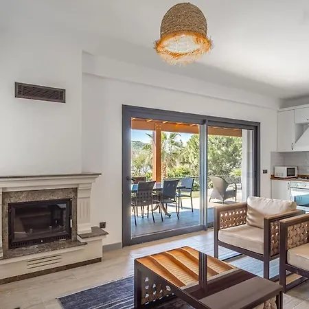 Superb 3br W Pool Gumusluk